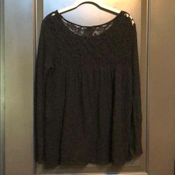 ▪️Black tunic with lace detail - Picture 2 of 4